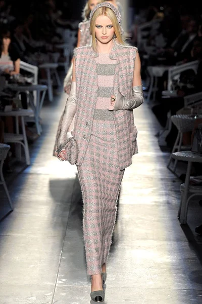 Look 40